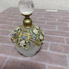 厚木方面🆗ガラス館￥2900の品 香水入れの画像