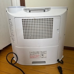 加湿器付きファンヒーター✨️の画像
