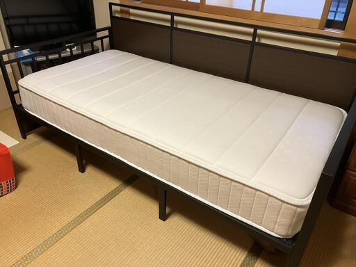 シングルベッド　引き出し付き