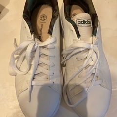 adidas スニーカー　25.5
