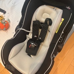 新生児から〜1歳まで使えるチャイルドシート
