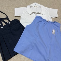 岸和田いずみ幼稚園制服等の一式
の画像