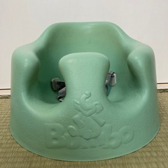 ベビーチェア（Bumbo）