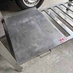 ステンレス作業台の画像