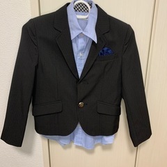 キッズスーツ120cmの画像