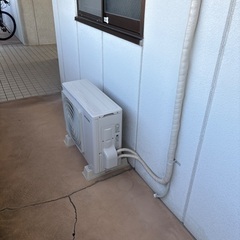 【取引予定者決定】エアコン　アイリスオーヤマ　IRA-2205R 室外機の画像