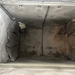 ハスキー　車輪付き　スーツケース
の画像