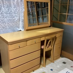 ドレッサー家具差し上げますの画像