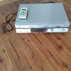 VHS＆DVDプレイヤー　Panasonic　VHSのみ動作可能