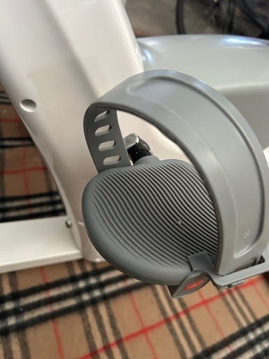 新品同様　美品　アルインコ　フィットネスバイク　AFB6122