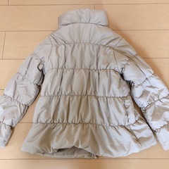 【数回のみ短時間着用】女の子　ダウンジャケット　の画像