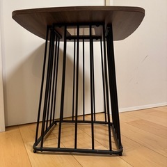 【美品】デザインサイドテーブルの画像