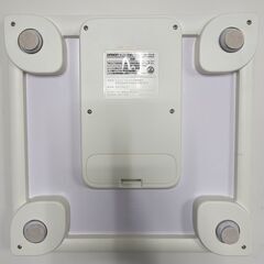 ＜日本製・オムロン＞体重体組成計 HBF-214-W カラダスキャン＜5000円相当・お届け無料＞の画像