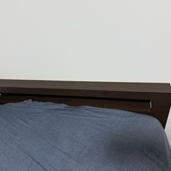 ダブルベッドの画像