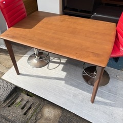 ダイニングテーブル　