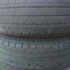 ホイル付きタイヤ4本セット　195/80 R15の画像