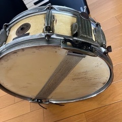 ヴィンテージ！Krupa スネアドラム✨レトロな一台の画像