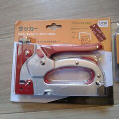 未使用未開封　タッカーと替芯
