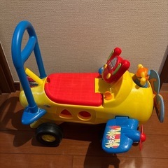 飛行機型　乗用玩具の画像