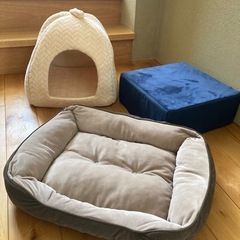 ペット用　ベッドなど　3点セットの画像