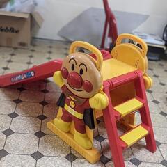 アンパンマン滑り台の画像