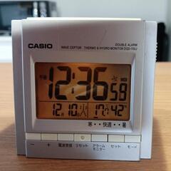 CASIO目覚まし電波時計★ DQD-700J の画像