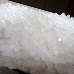 鑑賞石 詳細不明 水晶 クラスター 重量 約1.6kg オブジェ インテリア 置物 現状品 苫小牧西店の画像