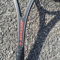 テニスラケット、ケース付きの画像