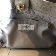 opaque ハンドバッグの画像