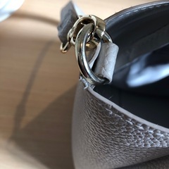 opaque ハンドバッグの画像