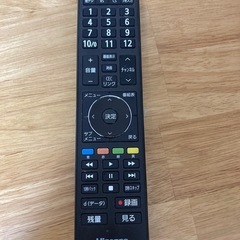 2018年製24型テレビ&テレビ台の画像