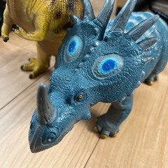 美品⭐︎恐竜おもちゃ約30㎝の画像