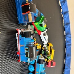 トーマスとミニカーの画像