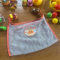 アンパンマンでポン! おふろでたまいれおもちゃなど収納袋セットの画像