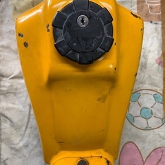 TW200タンク