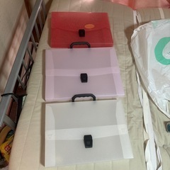 更に追加しました❗️新品含む　ノート＆セロテープ＆カッター＆筆記用具＆封筒多数の画像