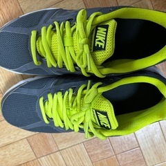 NIKE スニーカーの画像