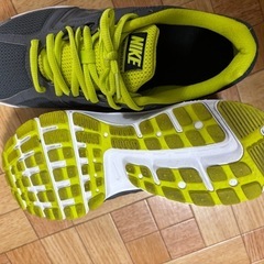NIKE スニーカーの画像