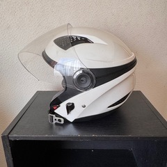 ZEUS  ホワイト　ヘルメットの画像