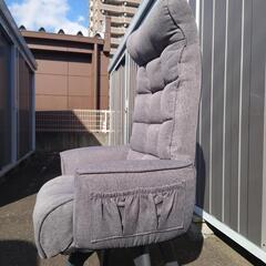 リクライニングできるイスの画像