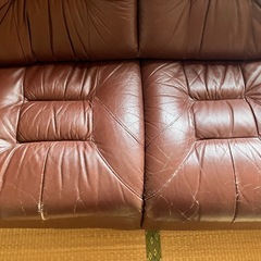レザー調ソファの画像