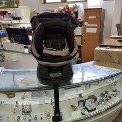 チャイルドシート☆Combi☆茶色・説明書あり【浜村鹿野温泉ICから3分 買取本舗、 宮本リサイクル 営業時間9～19時 定休日水曜のみ←連絡できませんm(_ _)m】の画像