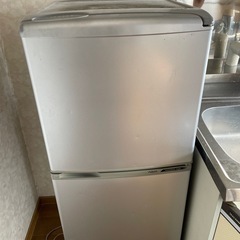(受け渡し先決定)AQUA2ドアノンフロン冷蔵庫