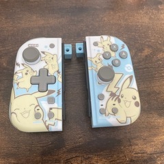 ピカチュウ　スイッチコントローラー　Nintendo Switch
