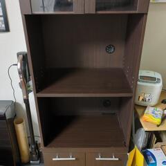 食器棚の画像
