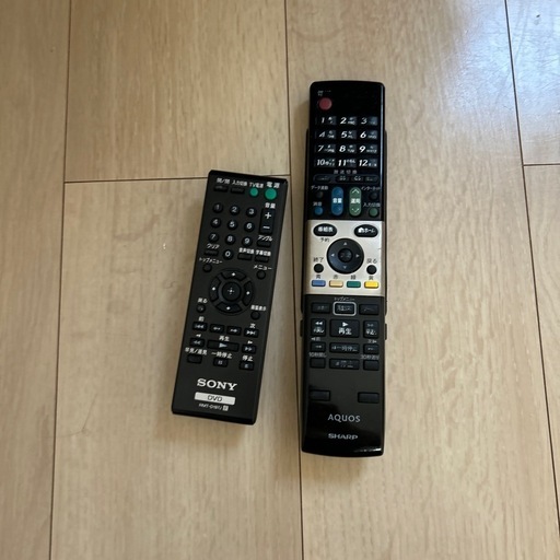テレビとDVDプレイヤーとテレビ台3点セット