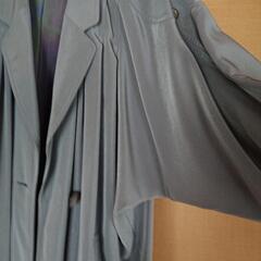 【一旦お休み】グレー ラグランスリーブのコートの画像