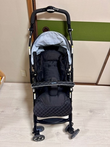 Apricaベビーカー、状態良好。