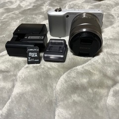 SONY NEX3白の画像