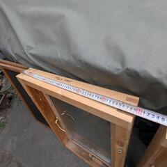 木製サッシ　小屋作り　秘密基地　物置などにの画像
